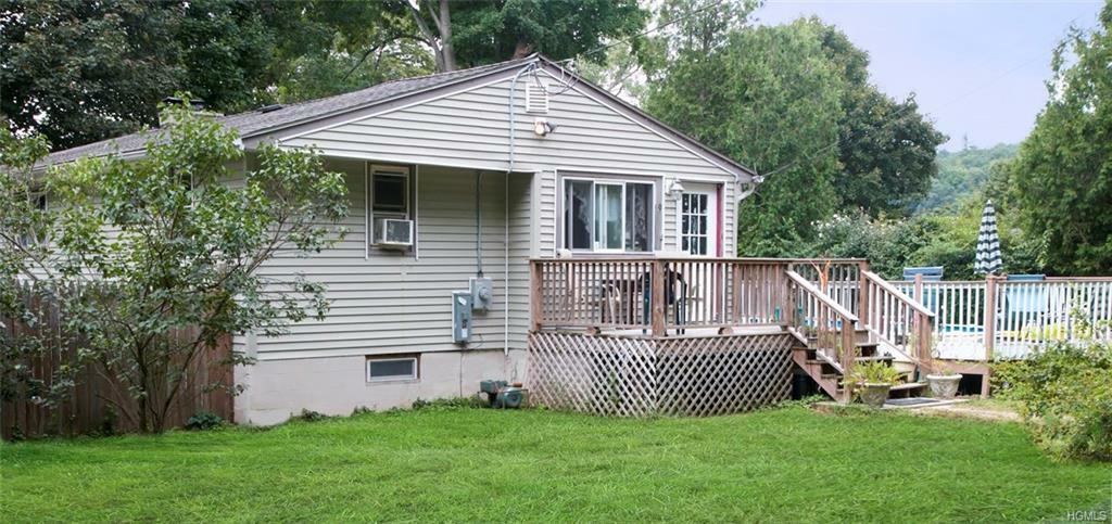 Property Photo:  9 Roslyn Road  NY 10512 