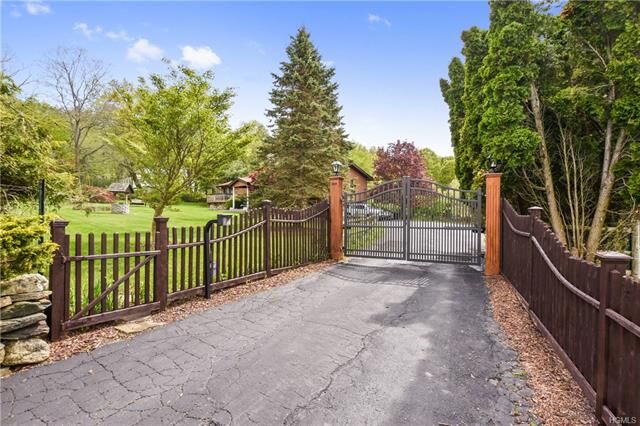 Property Photo:  209 Crane Road  NY 10512 