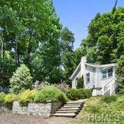 Property Photo:  11 Montgomery Crossway  NY 10567 