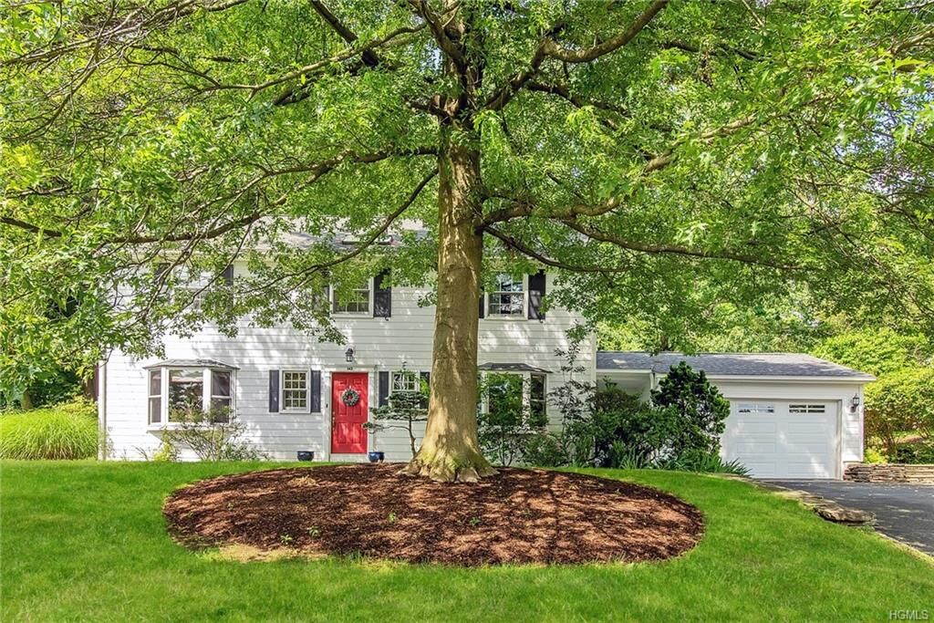 Property Photo:  142 Altamont Avenue  NY 10591 