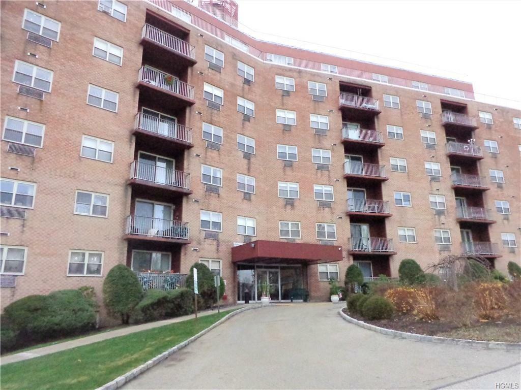 Property Photo:  1 Lakeview Drive 6N  NY 10566 