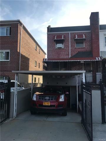 Property Photo: 1025 Wheeler Avenue NY 10472