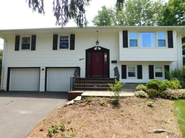 Property Photo: 7 W Fern Oval NY 10962