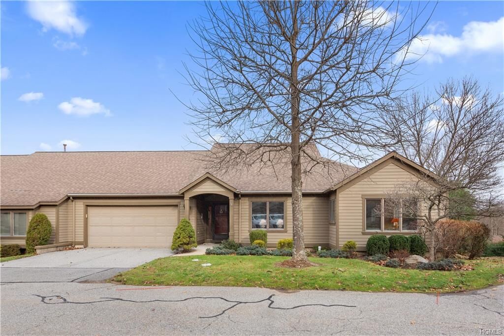 Property Photo:  809 Heritage Hills B  NY 10589 