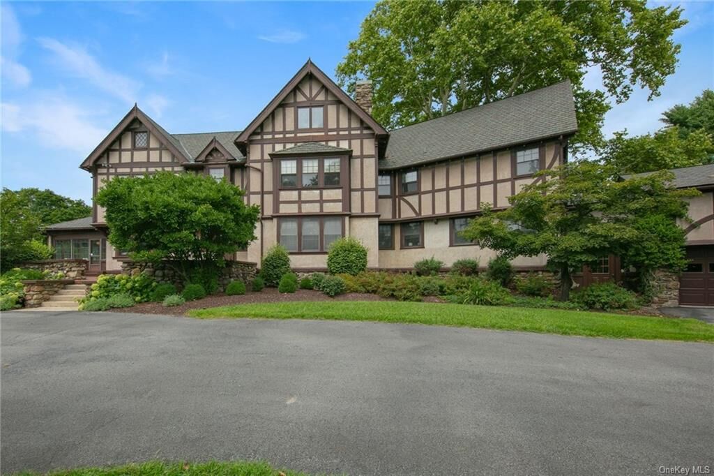 Property Photo:  157 Arcadia Road  NY 10924 