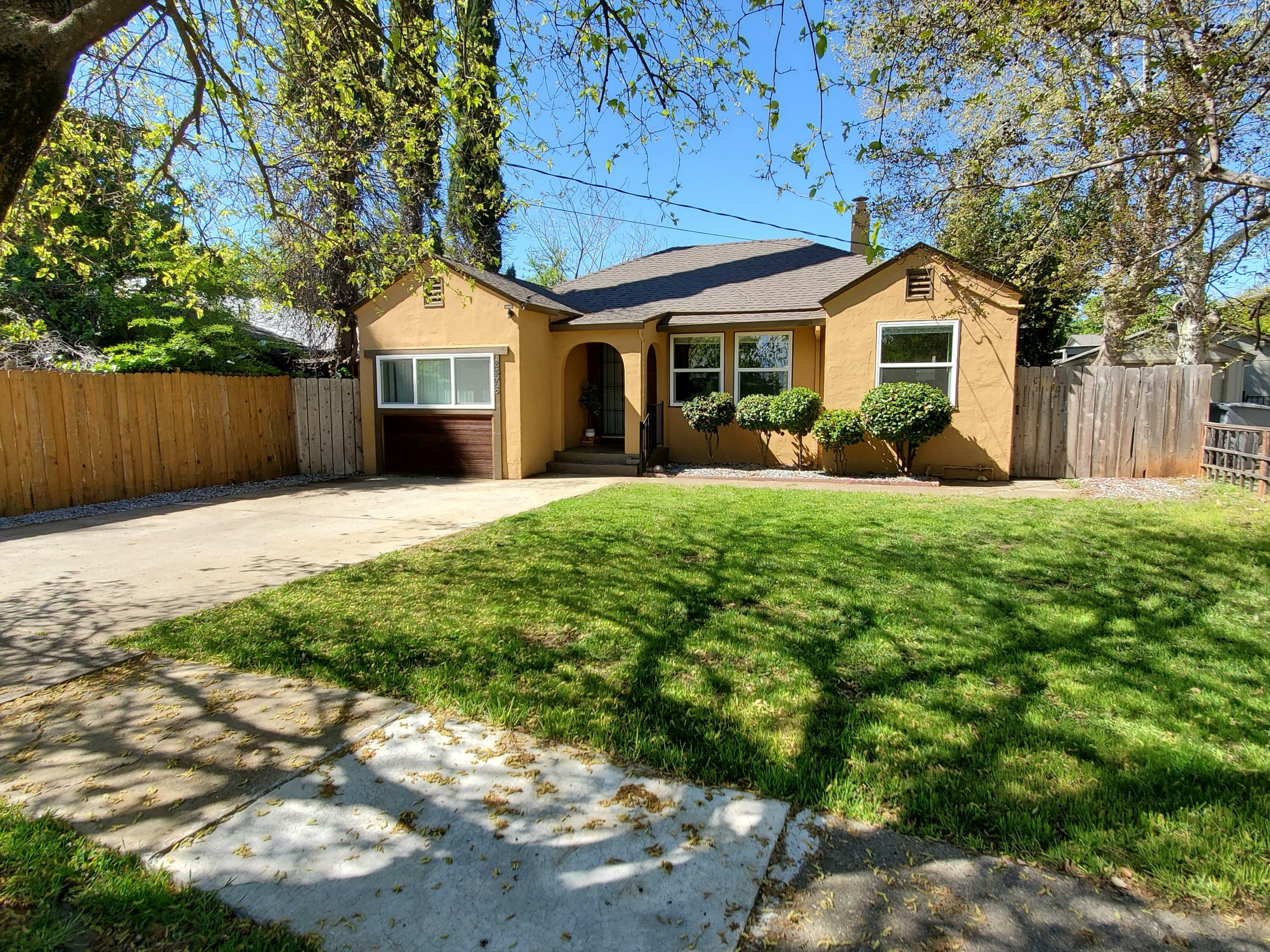 Property Photo:  2476 California Street  CA 96001 