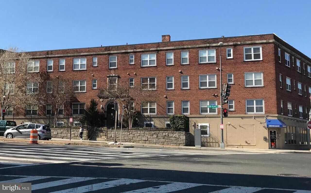 Property Photo: 330 Rhode Island Avenue NE 102 DC 20002