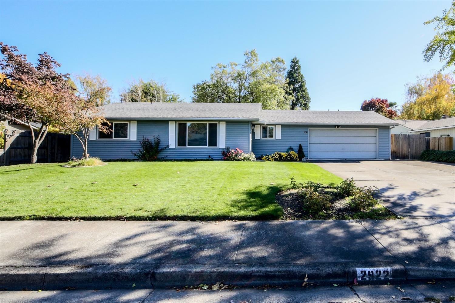 2922 Hawaiian Avenue  Medford OR 97504 photo