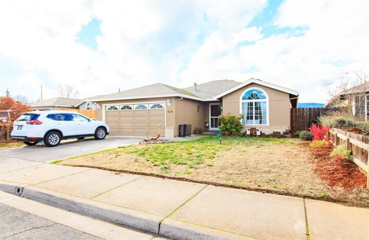 1450 Applegate Lane  Medford OR 97501 photo