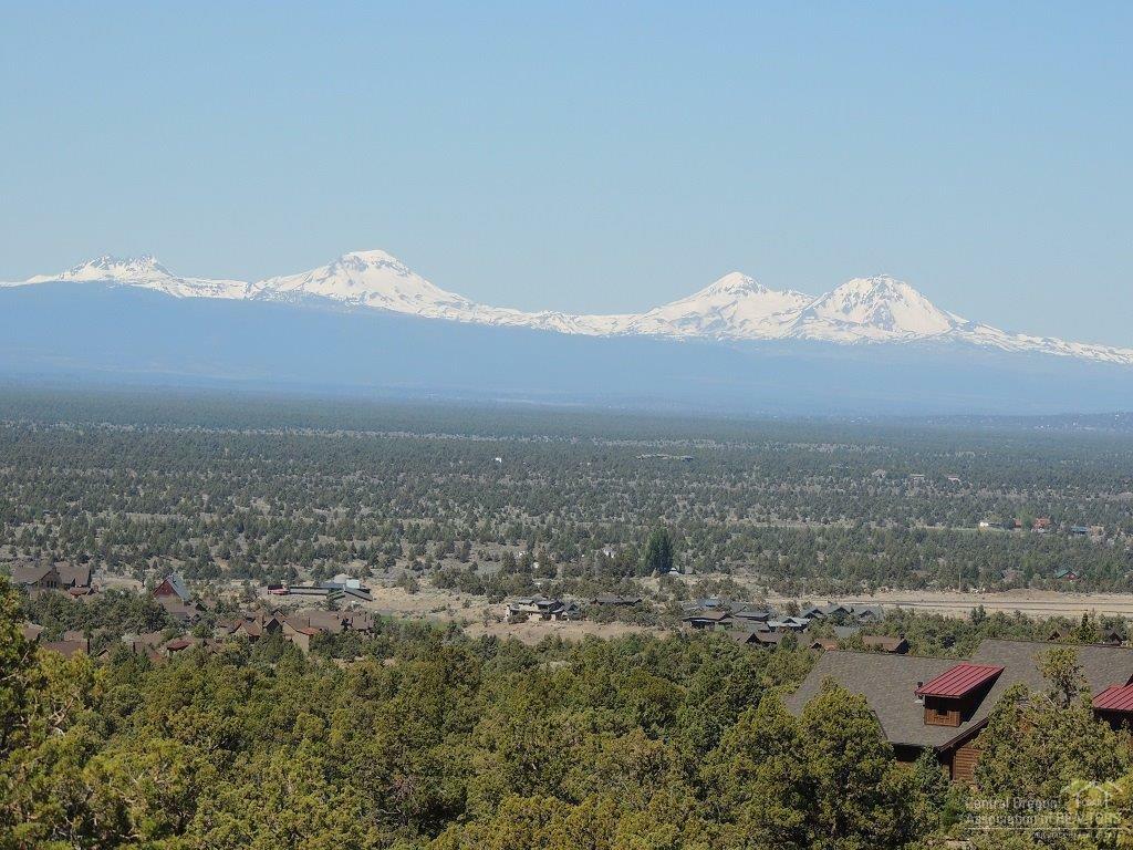 Property Photo:  626 SW Hat Rock Loop  OR 97753 