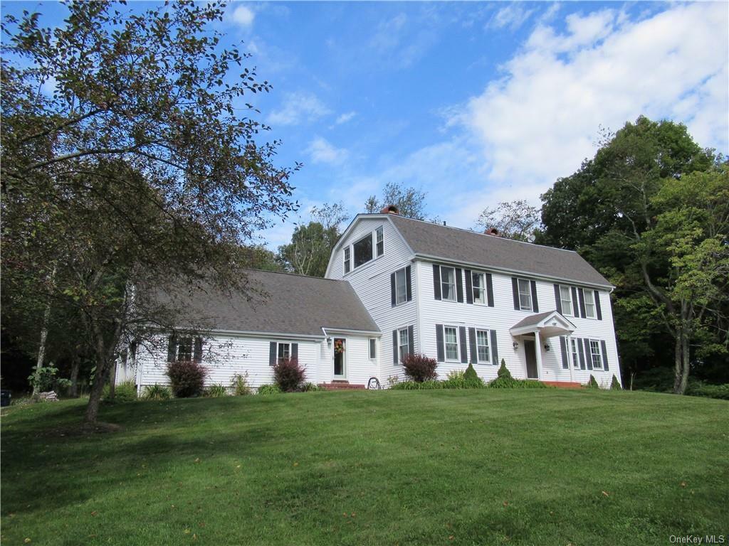 Property Photo:  4 Brady Lane  NY 12564 