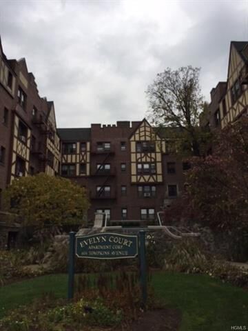 Property Photo:  604 Tompkins Avenue E12  NY 10543 