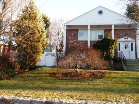 Property Photo:  568 Manville Road Lside  NY 10570 