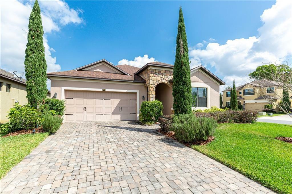 Property Photo:  9938 Armando Circle  FL 32825 