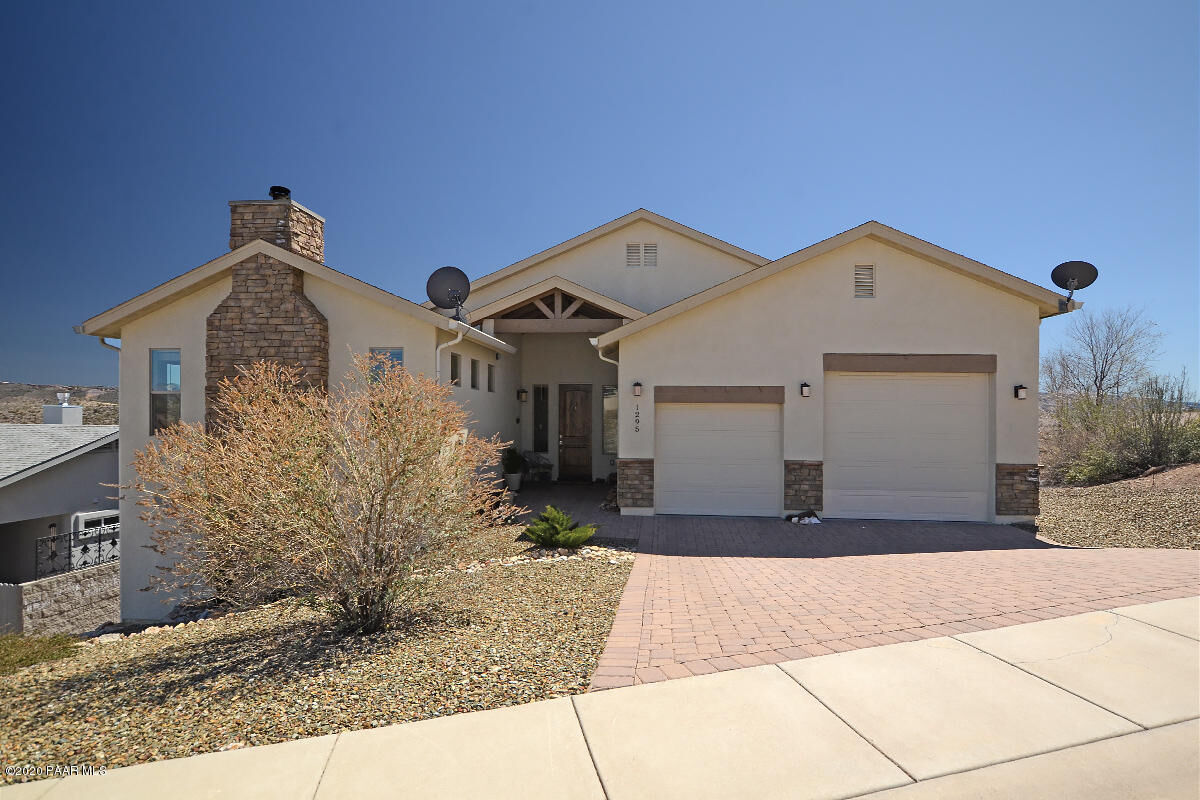Property Photo:  1295 Raindagger Drive  AZ 86301 