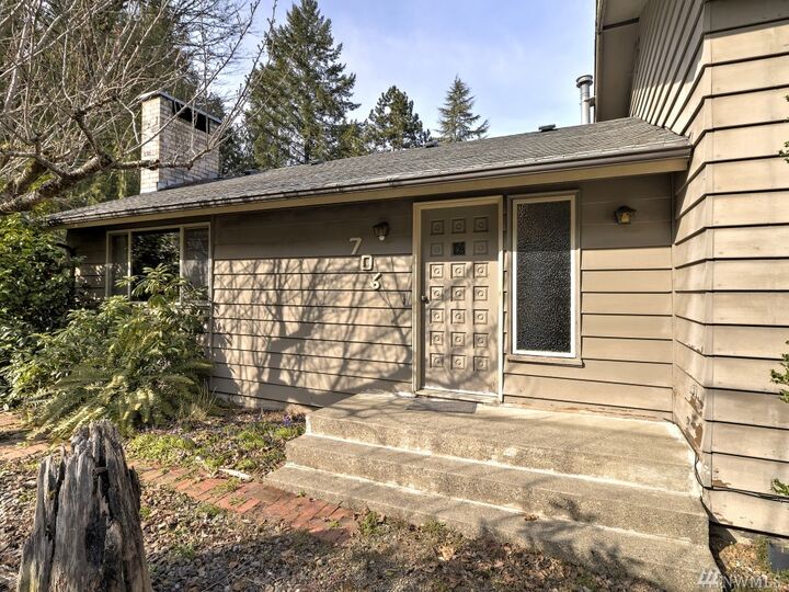 Property Photo: 706 Grandview Ave WA 98584