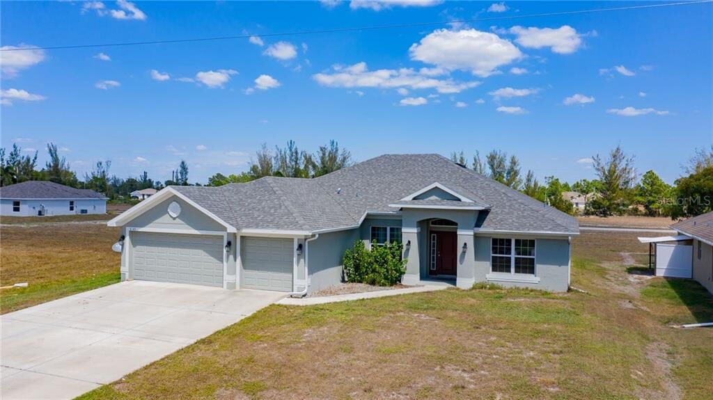 Property Photo: 3743 NE 16th Avenue FL 33909