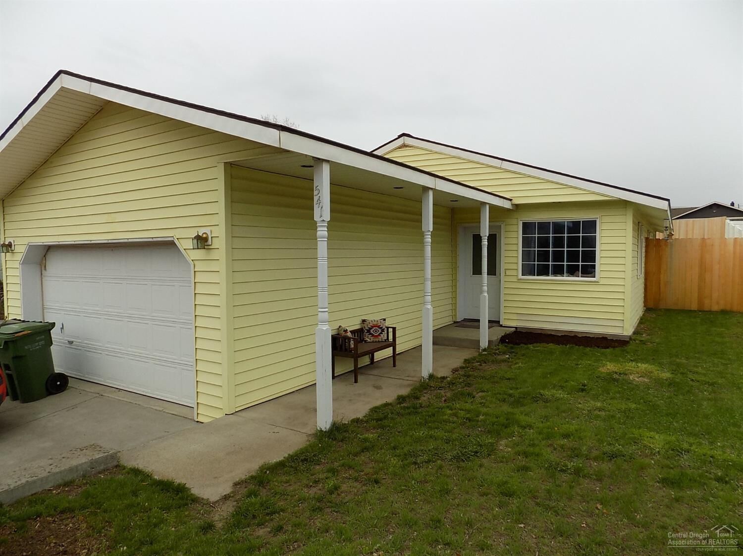 Property Photo:  541 SW 3rd Street  OR 97741 