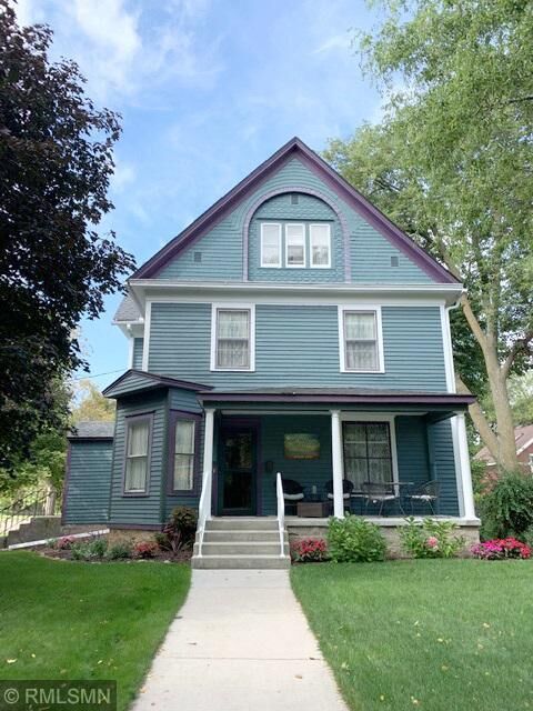 Property Photo:  818 Division Street S  MN 55057 