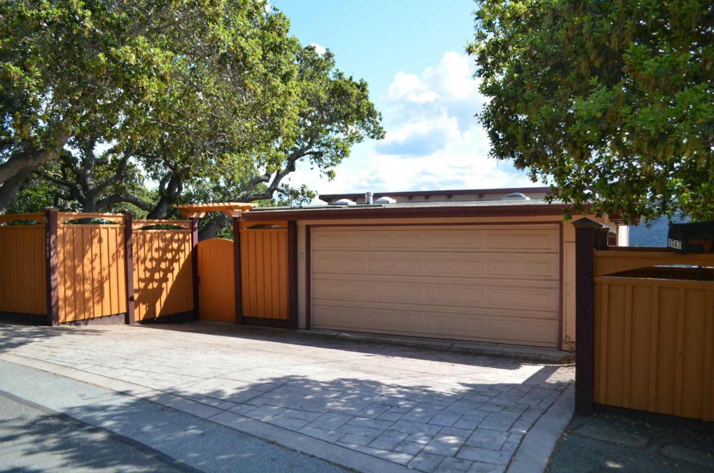 Property Photo:  1747 Valley View Avenue  CA 94002 