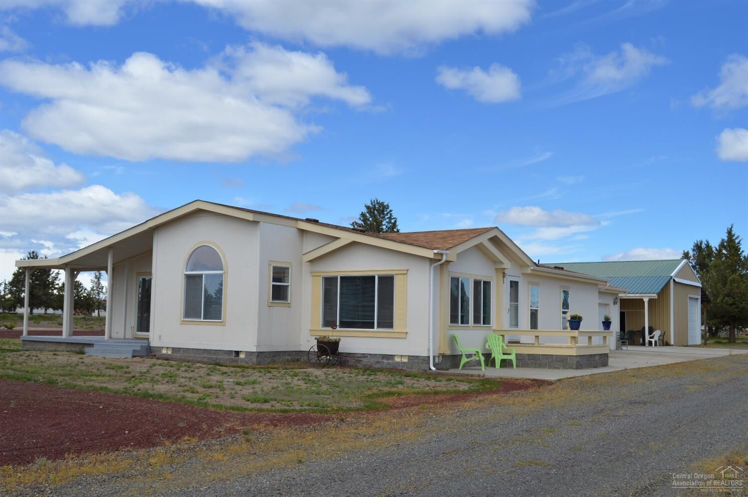 Property Photo:  7114 SW Onyx  OR 97760 