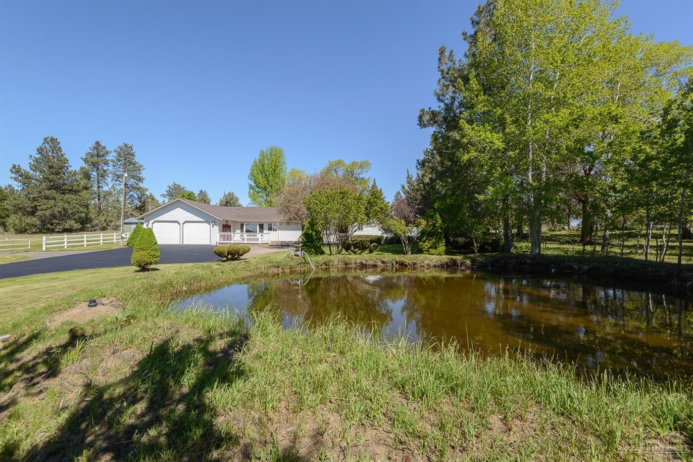 Property Photo: 63050 NE Dickey Road OR 97701