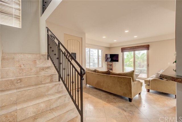 Property Photo: 1011 Garnet Street CA 90277