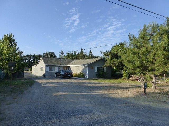 Property Photo:  392 Wilson Road  OR 97502 