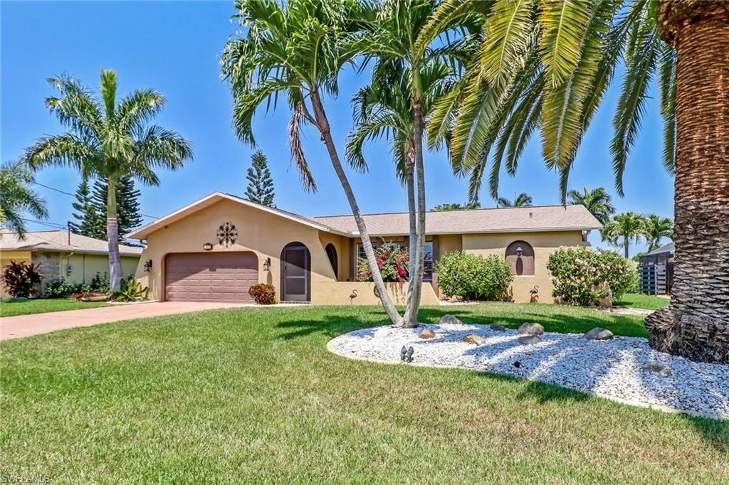 Property Photo:  1439 Windsor Court  FL 33904 