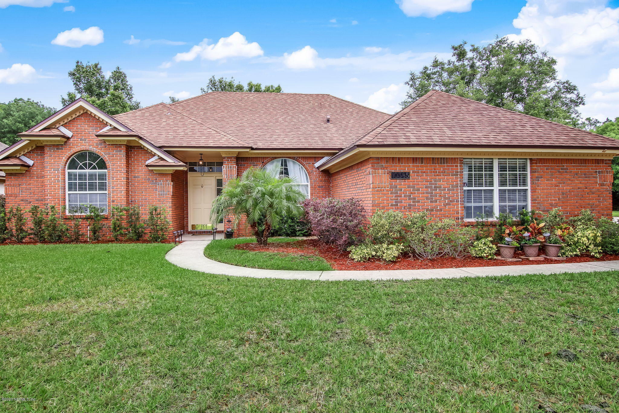 Property Photo:  10385 Walden Glen Court  FL 32256 