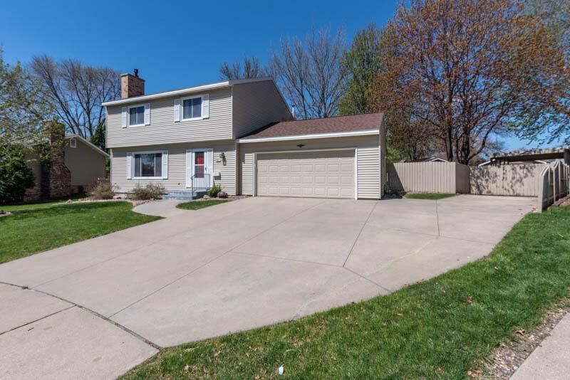Property Photo: 4017 Carol Lane NW MN 55901