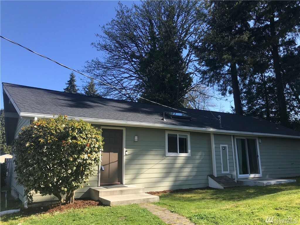 Property Photo:  9927 Yakima Ave S  WA 98444 