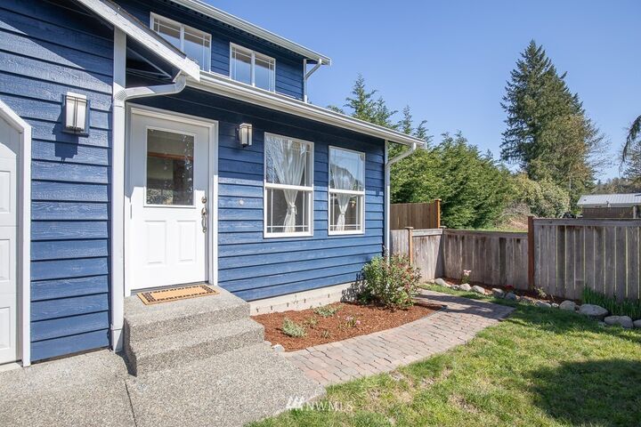 Property Photo: 1014 Wildwood Street WA 98294