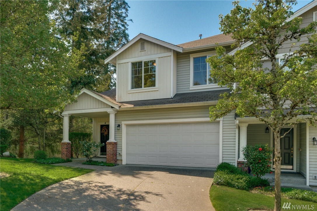 Property Photo: 5019 Lake Place S A WA 98055
