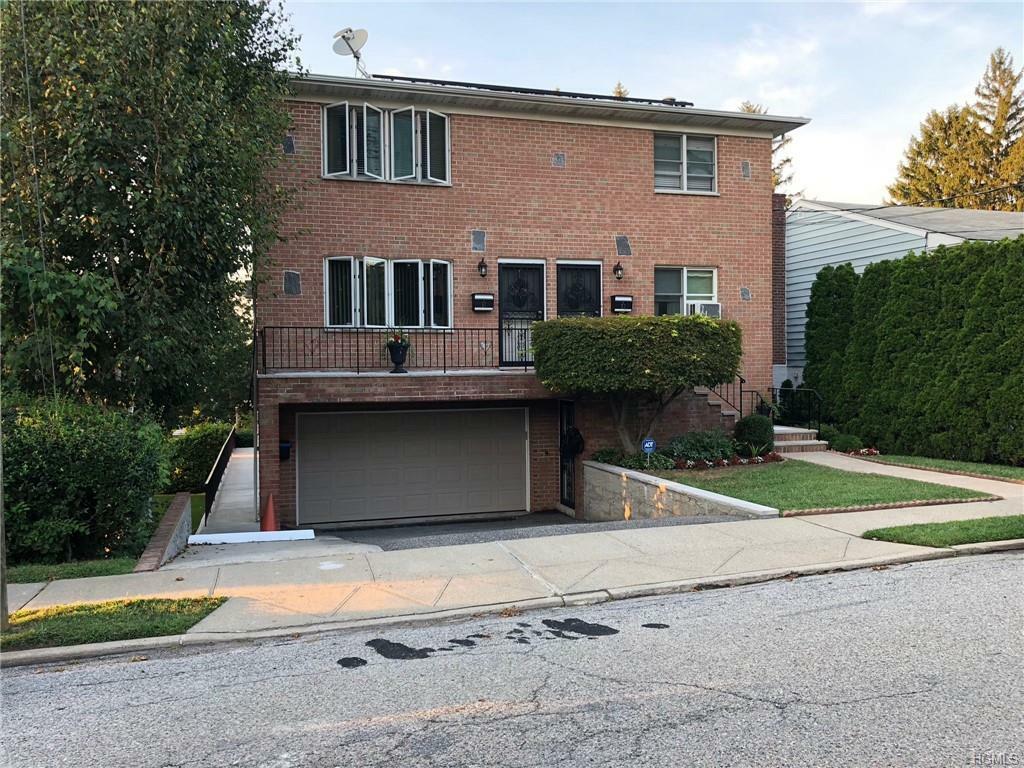 Property Photo:  61 Normandy Road  NY 10701 