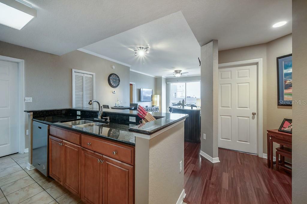 Property Photo:  700 S Harbour Island Boulevard 436  FL 33602 