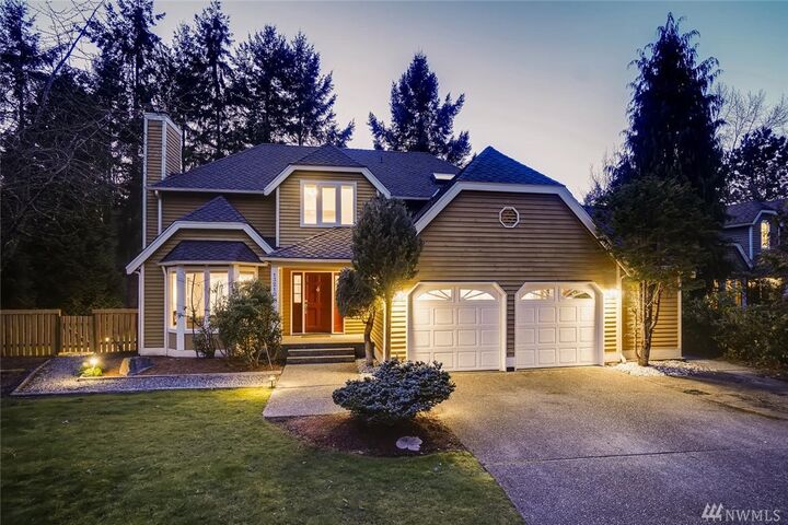 Property Photo: 13210 SE 55th Place WA 98006