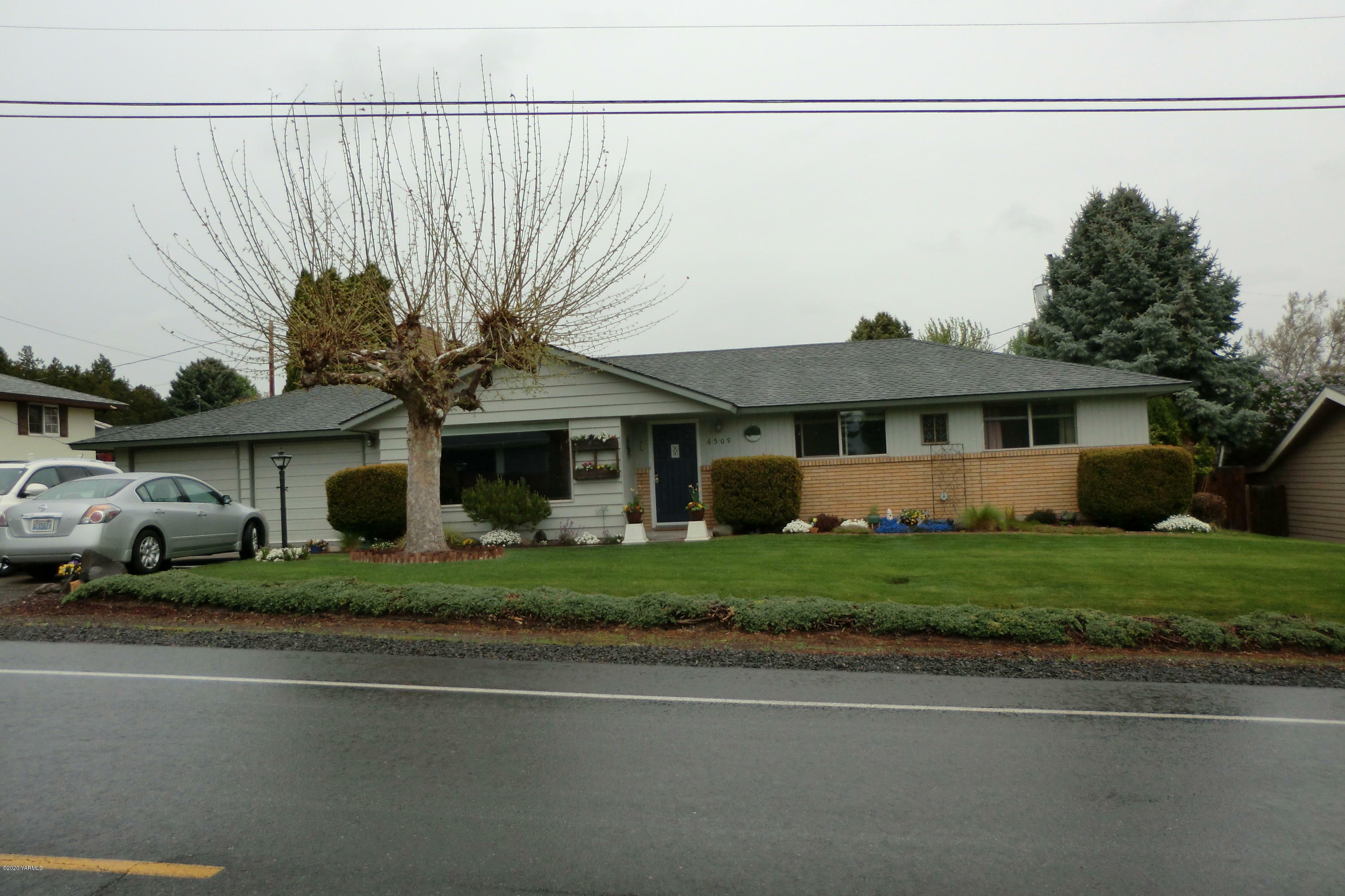 Property Photo:  6509 W Chestnut Ave  WA 98908 