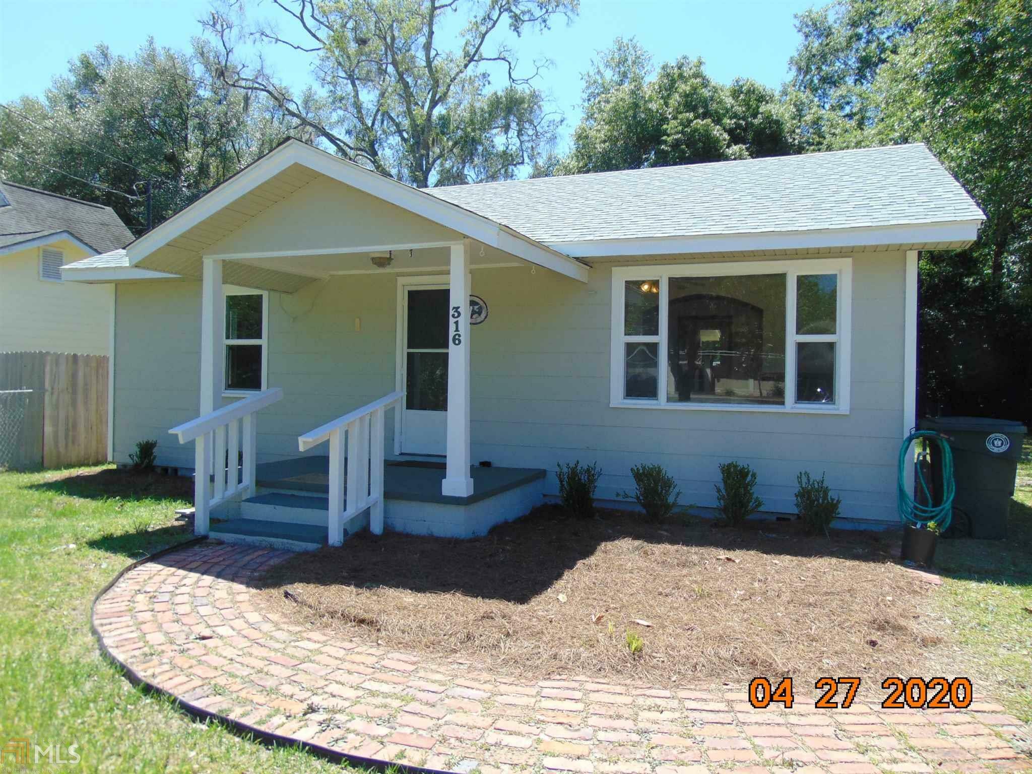 Property Photo:  316 S East St  GA 31548 