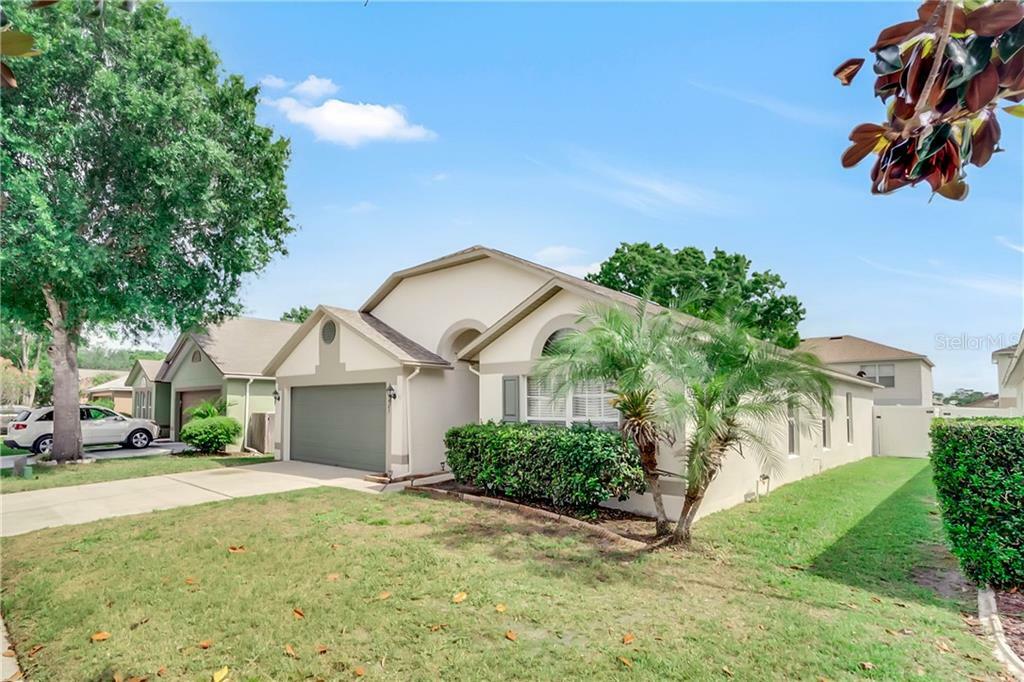 Property Photo:  4407 Stonefield Drive  FL 32826 