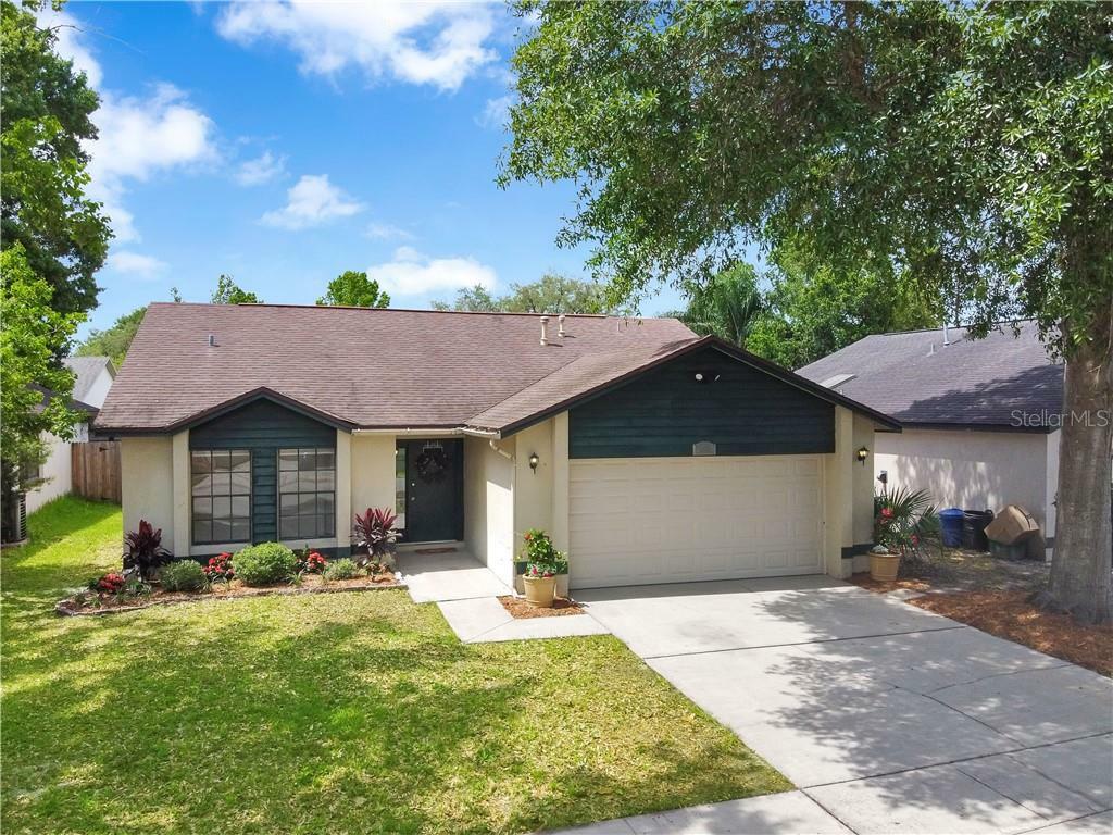 Property Photo:  460 Copperstone Circle  FL 32707 