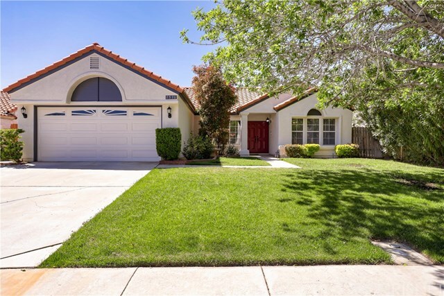 Property Photo:  1516 Windermere Court  CA 93551 