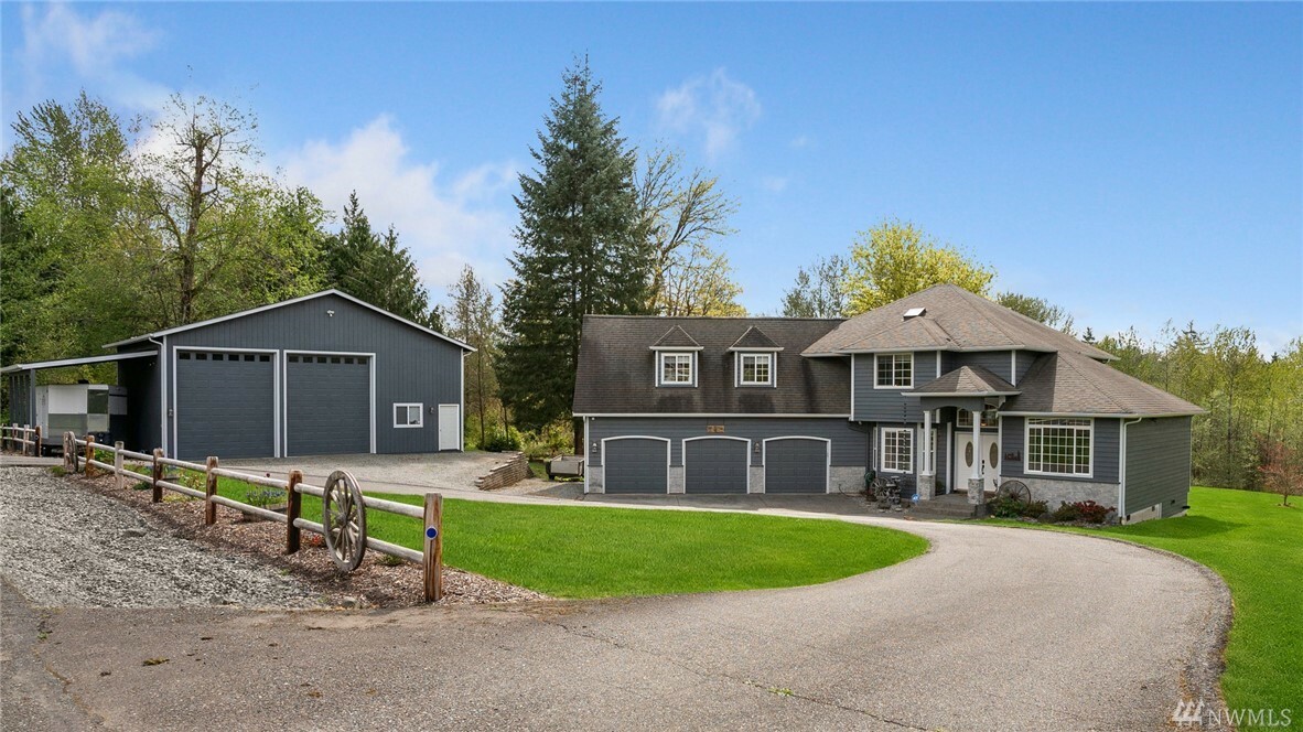 Property Photo: 23222 155th Ave SE WA 98296