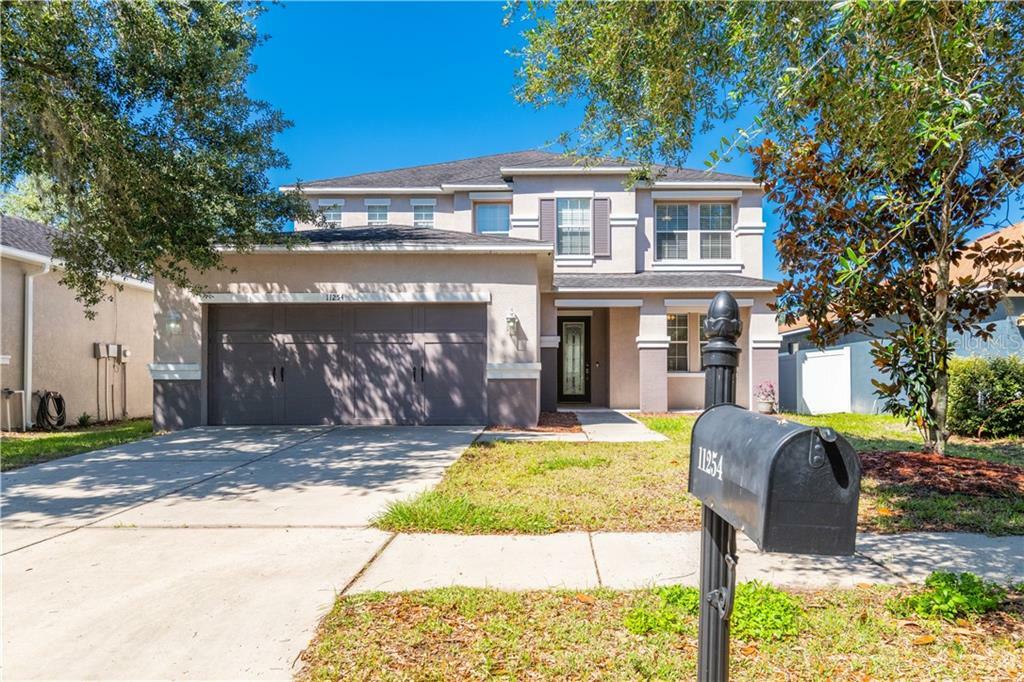 Property Photo:  11254 Running Pine Drive  FL 33569 