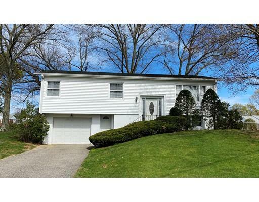 Property Photo: 9 Woodcrest Ct MA 01020