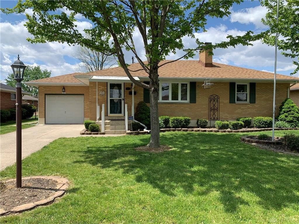 Property Photo: 427 Shade Drive OH 45449