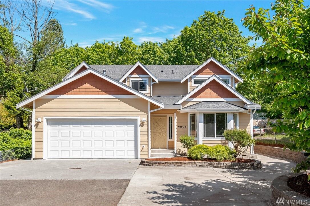 Property Photo:  13212 4th Ave S  WA 98168 