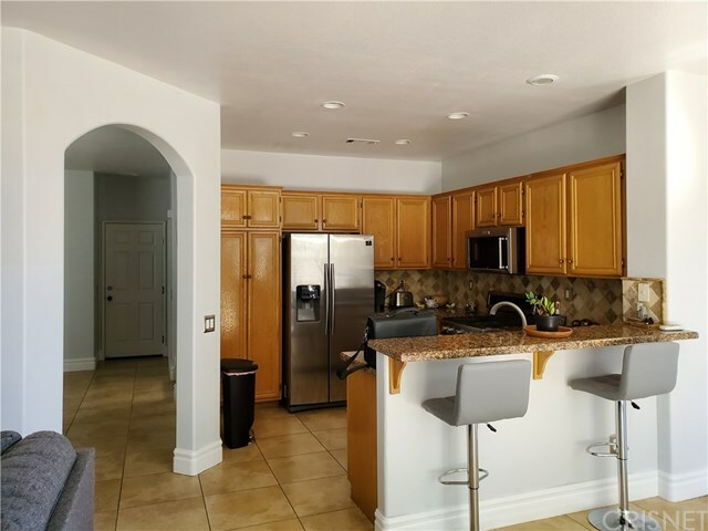 Property Photo:  27827 Sunflower Court  CA 91354 