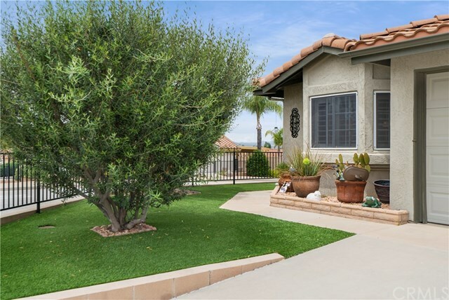 Property Photo:  27660 Calle Haberio  CA 92585 