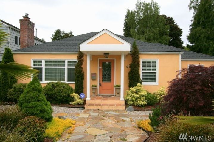 Property Photo:  2619 35th Ave W  WA 98199 